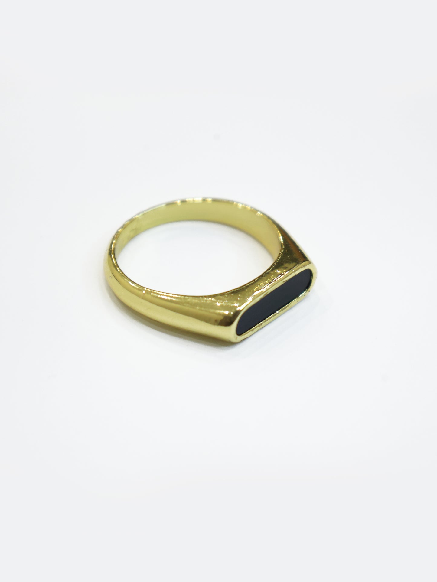 Signet Golden Black Stone